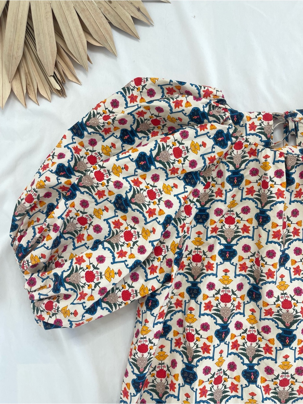 Rhode Rowan Puff Sleeves White Cream Pink Blue Yellow Floral Vase Blouse Top - Picture 2 of 5